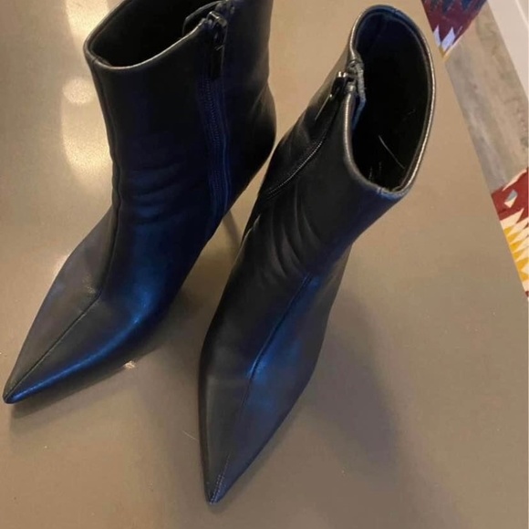 Steve Madden heeled boots - Picture 2 of 4